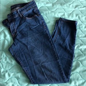 Old navy super skinny mid-rise jeans